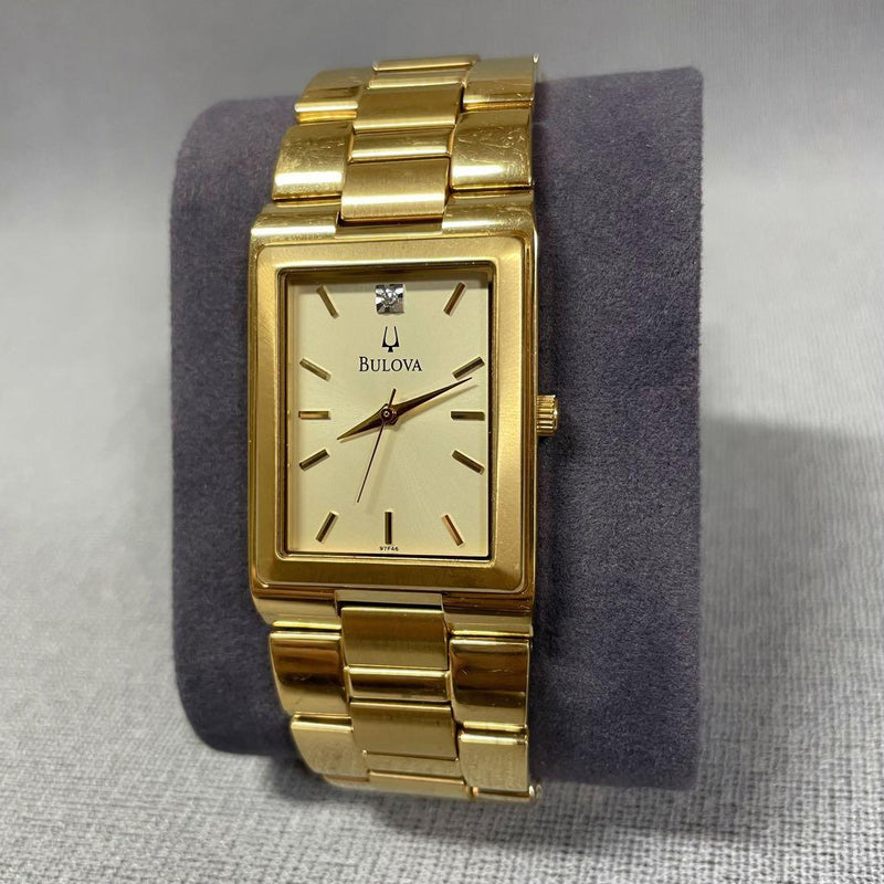 1 Diamond Wristwatch Quartz Movement Gold Tone Unisex Watch Working