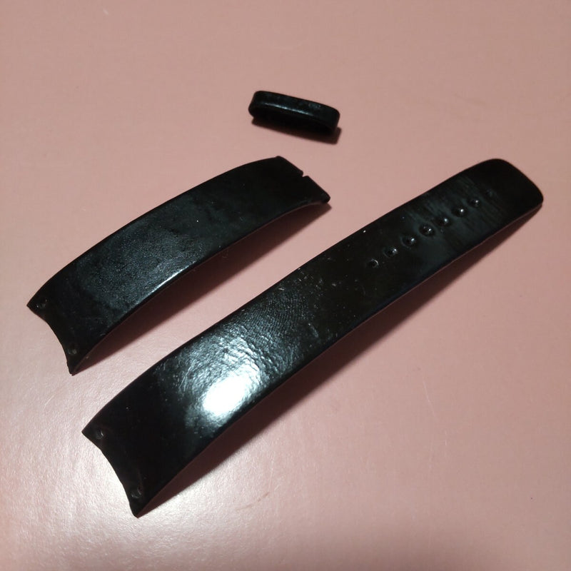 Chanel Black Leather Strap Belt For La Ronde (16 18 65 110mm). Authentic