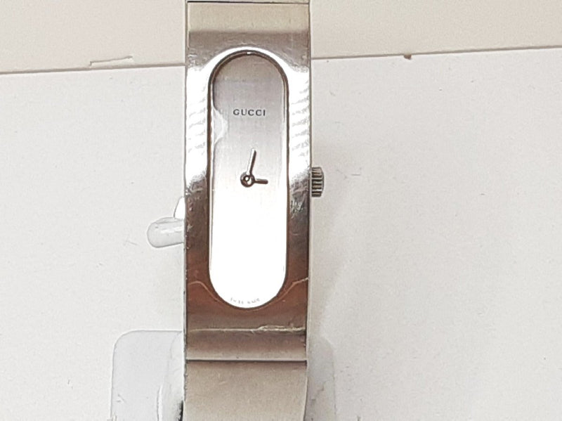 Gucci Womens Watch 2400s Silver Stainless Steel Bangle Analog Quartz