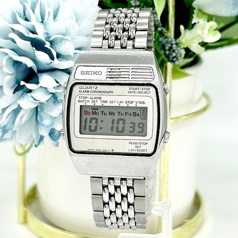 Seiko A159-4000-g Alarm Digital Quartz Wristwatch Japanese Vintage Mens