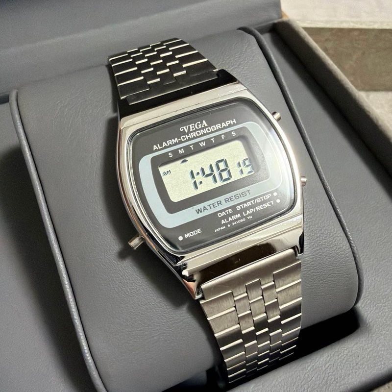80s  Vega Alarm Chronograph Vintage Mens Wristwatch Japanese Quartz