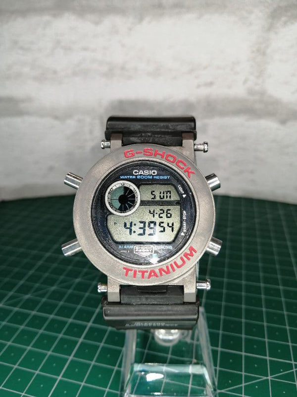 G-shock Dw-8200 Frogman Vintage Japanese Digital Wristwatch Collector