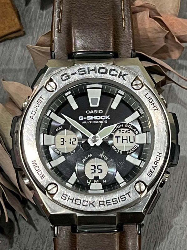 Casio G-shock Gst-w130l Mens Radio Solar Wristwatch Japanese Vintage Stainless