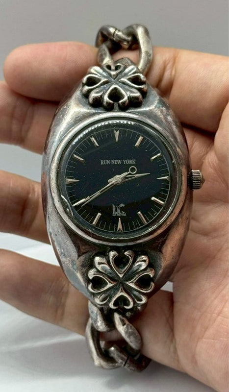 Run New York Breathwatch Japanese Vintage Quartz Wristwatch Gold Tone Stainless
