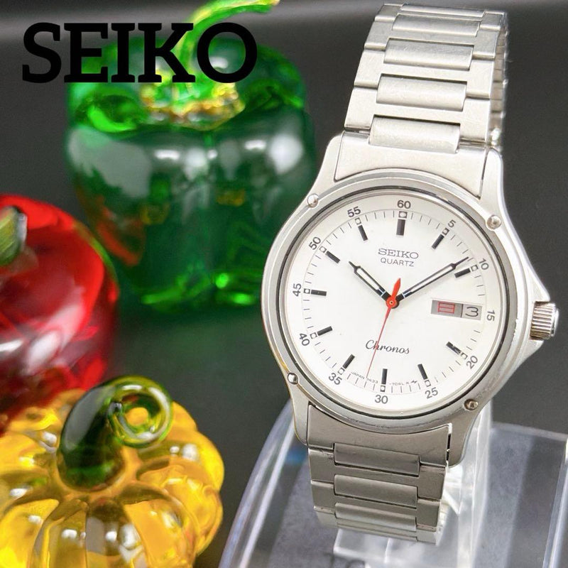 Old Seiko Chronos Daydate White Quartz Mens Wristwatch Vintage Japanese