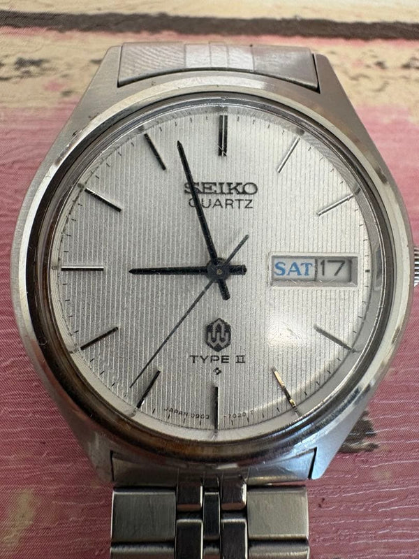 Seiko Type Ii Mens Wristwatch Japanese Vintage Quartz Analog Stainless Steel