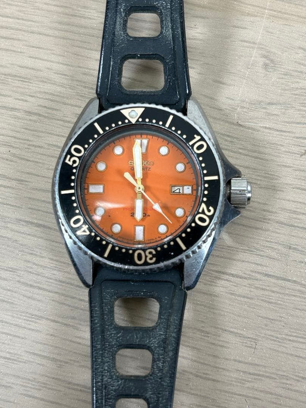Diver Orange Vintage Mens Wristwatch 2a22-0170 B392 Japanese