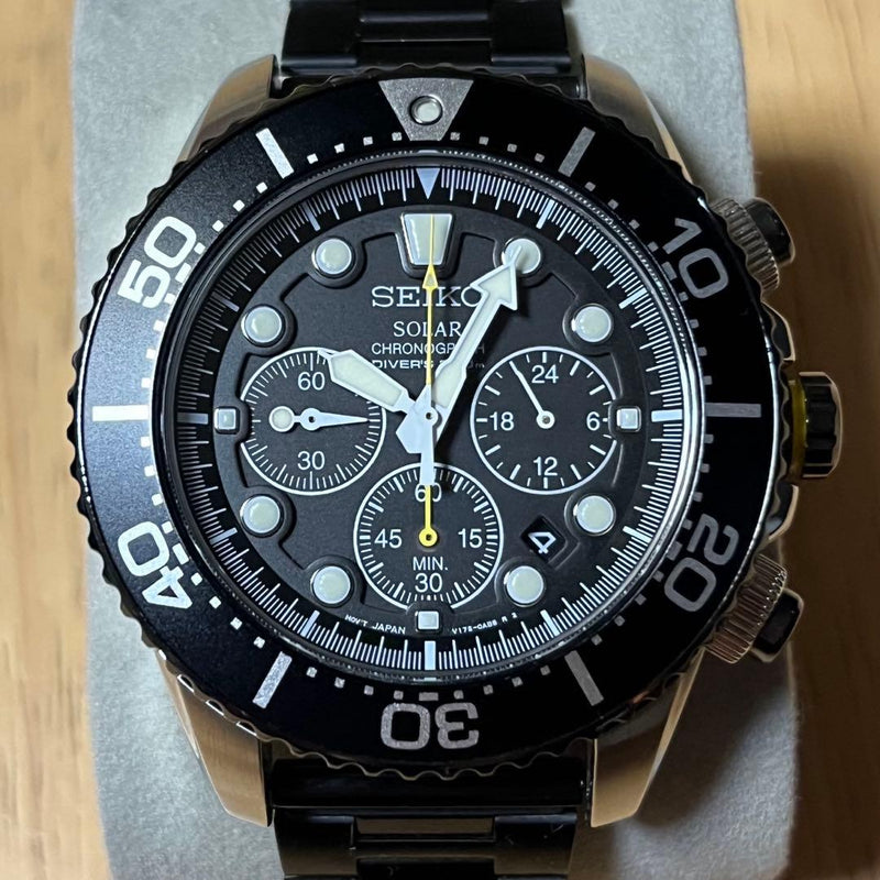 Divers V175-0ad0 Solar Chronograph 200m Mens Wristwatch Japanese