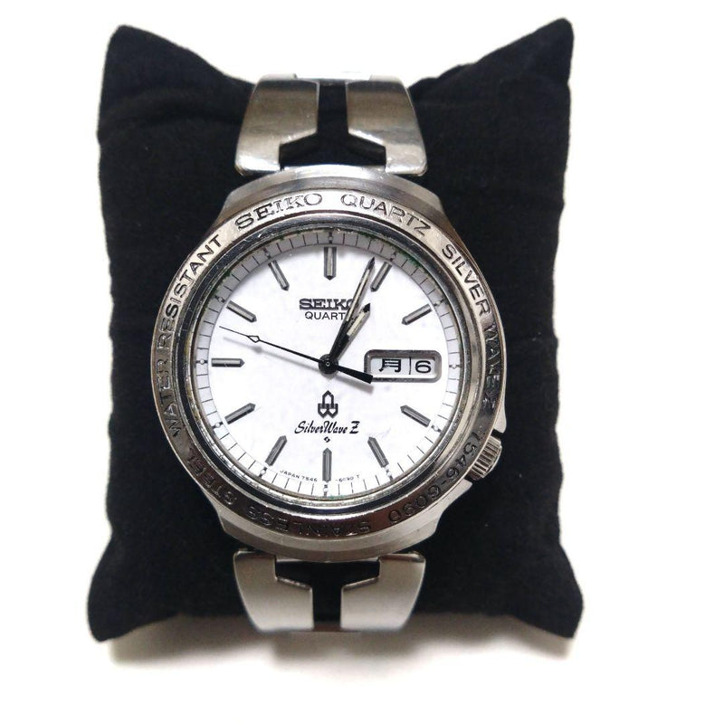 Seiko Silverwave Z Quartz Analog Mens Wristwatch Japanese Vintage Stainless