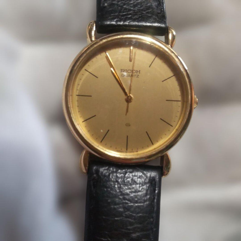 Antique Ricoh Gold Quartz Wristwatch 272862 Japanese Vintage Mens Stainless