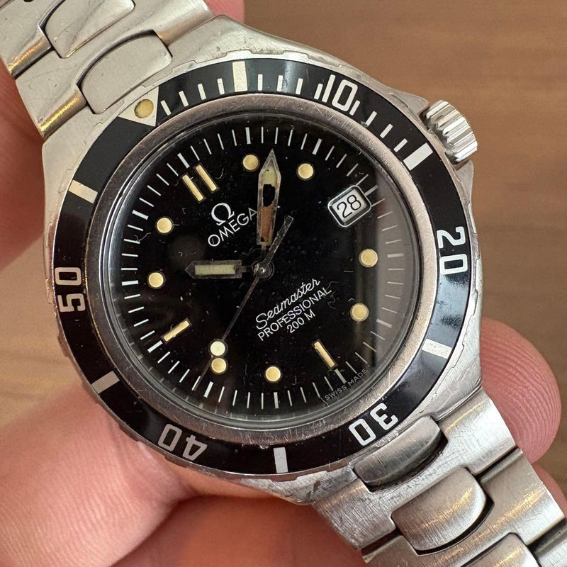 Omega 396.1062 Vintage Seamaster 200m Pre-bond Quartz Mens Wristwatch Japanese