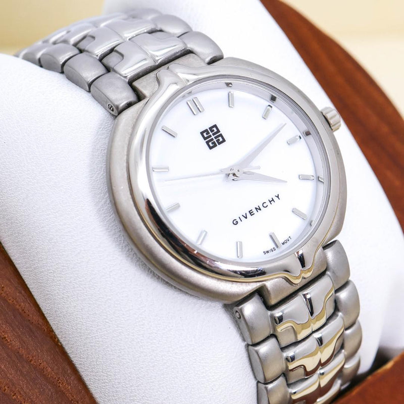Givenchy Mens Wristwatch White Logo Quartz Battery 3198 Japanese Vintage
