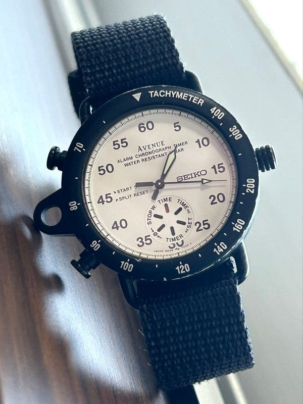 Avenue 8m26-7030 Quartz Analog Watch Japanese Vintage Mens Wristwatch