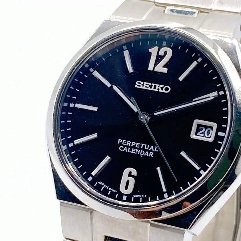 Seiko Perpetual Calendar Wristwatch 278 Quartz Mens Watch Japanese Vintage
