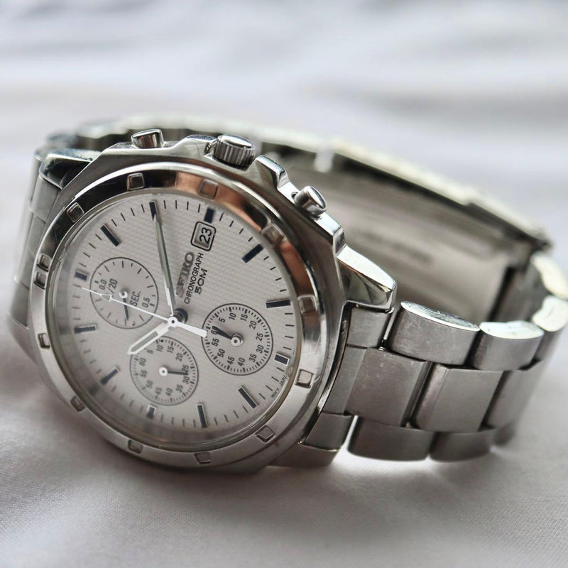 Chronograph Date Mens Wristwatch Japanese Vintage Quartz Stainless Steel