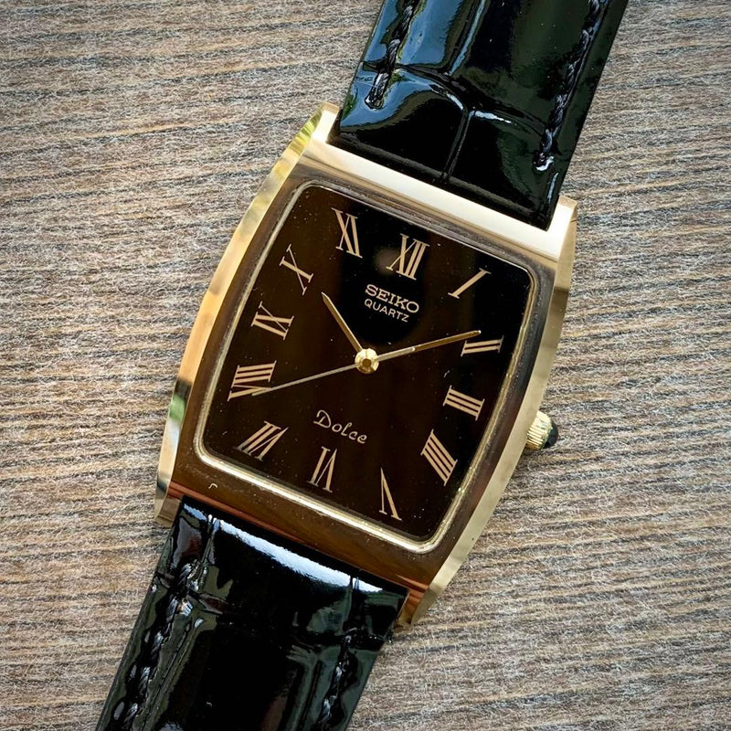 Vintage Seiko Dolce Tank Quartz Mens Wristwatch Japanese Gold Tone Dress Watch