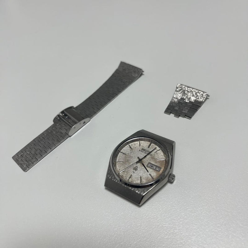 Seiko Quartz Mens Wristwatch Japanese Vintage 5856-7010 Movement Stainless
