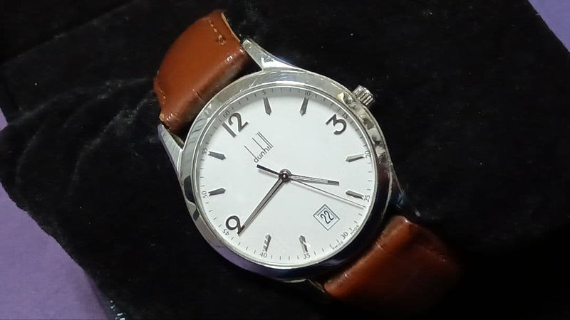 Dunhill Cityscape Mens Wristwatch Japanese Quartz Stainless Steel Vintage Watch