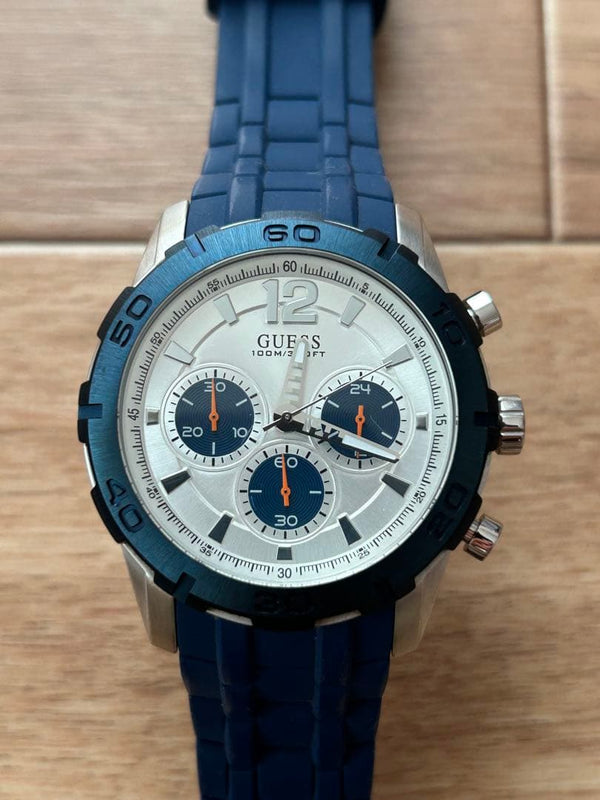 Guess Mens Wristwatch Japanese Quartz Movement Vintage Stainless Steel