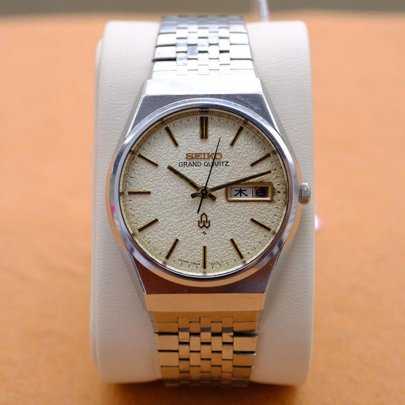 C40 Seiko Grand Quartz Silver Snow Dial Japanese Vintage Mens Wristwatch Suwa