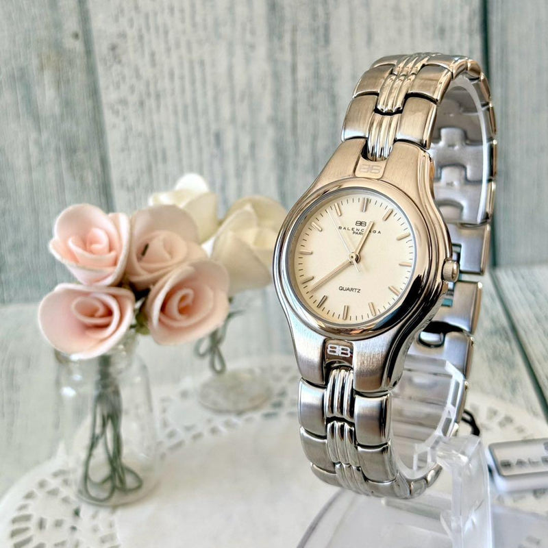 Battery Replaced Balenciaga Wristwatch Cream B690 Japanese Vintage Quartz