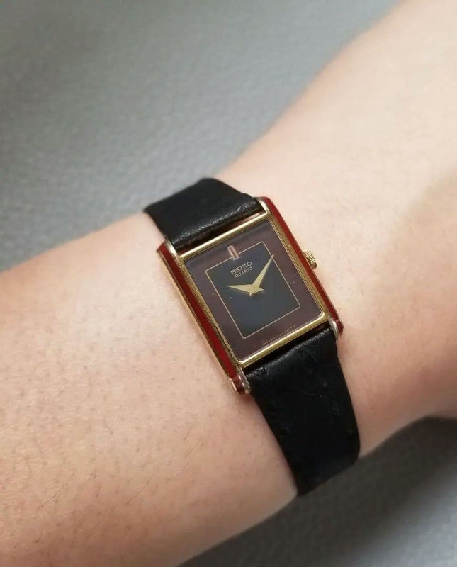 1970s Seiko Tank 2320-678a Japanese Vintage Mens Wristwatch Gold Plated