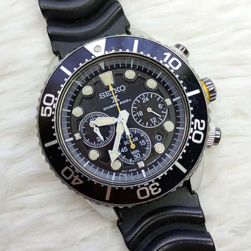 V175-0ad0 Prospex Divers 300m Chronograph Quartz Mens Wristwatch Japanese