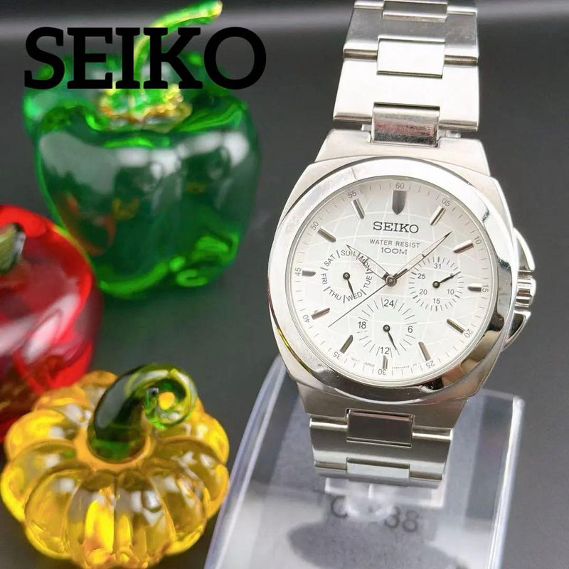 Triple Calendar 100m White Quartz Mens Wristwatch Japanese Vintage
