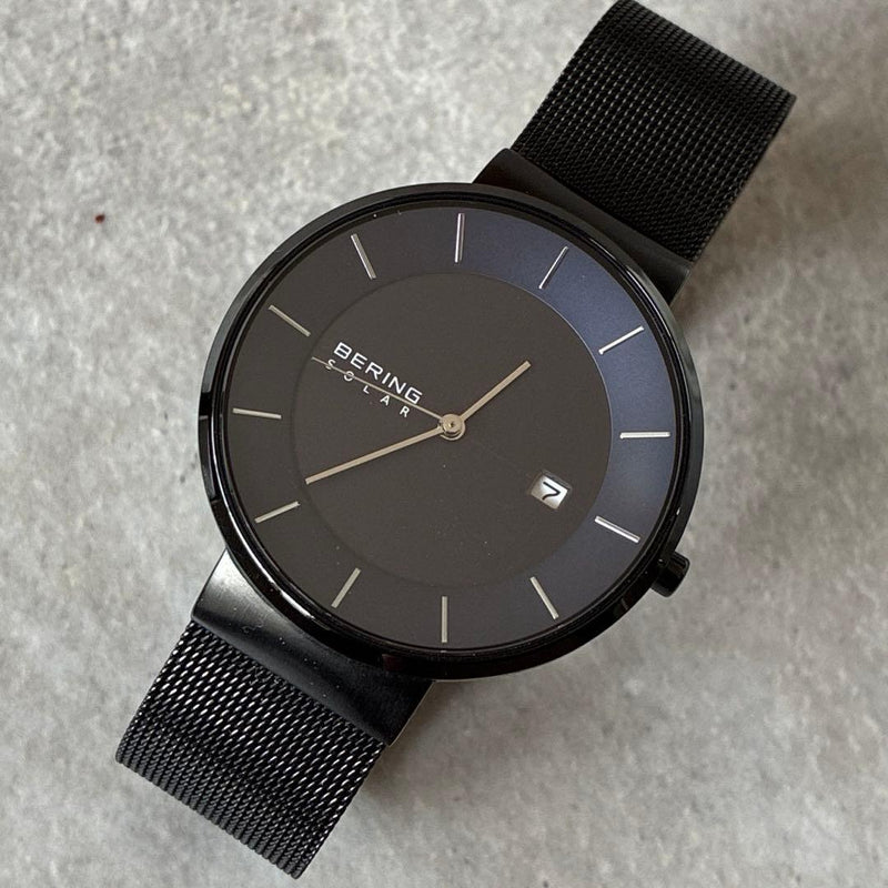 Bering Solar Mens Wristwatch Navy Black Japanese Vintage Analog Quartz