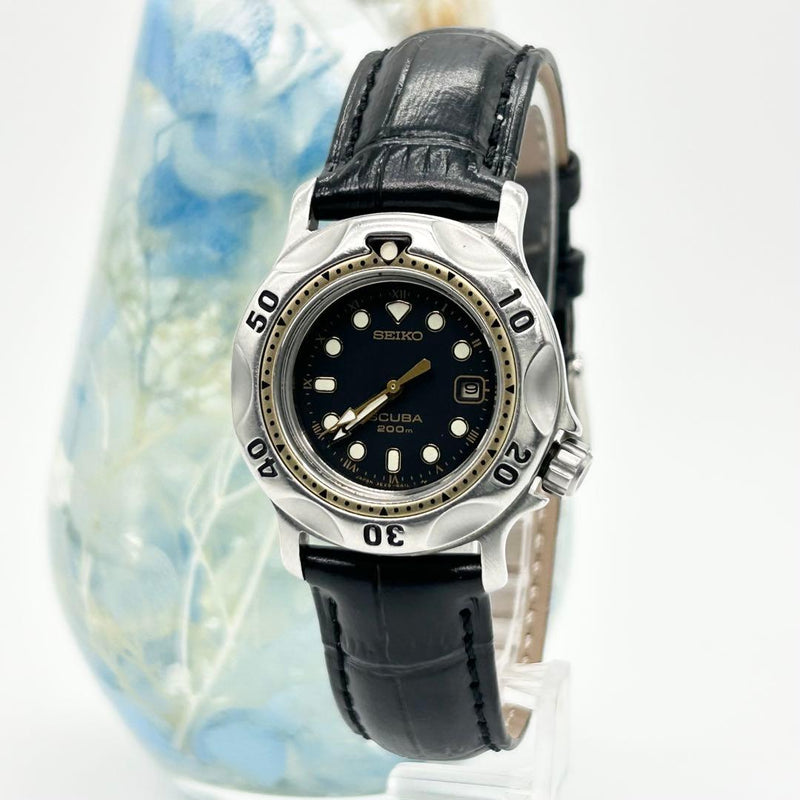 Seiko Scuba 200m 3e25-0a10 Quartz Wristwatch Japanese Diver Watch Stainless
