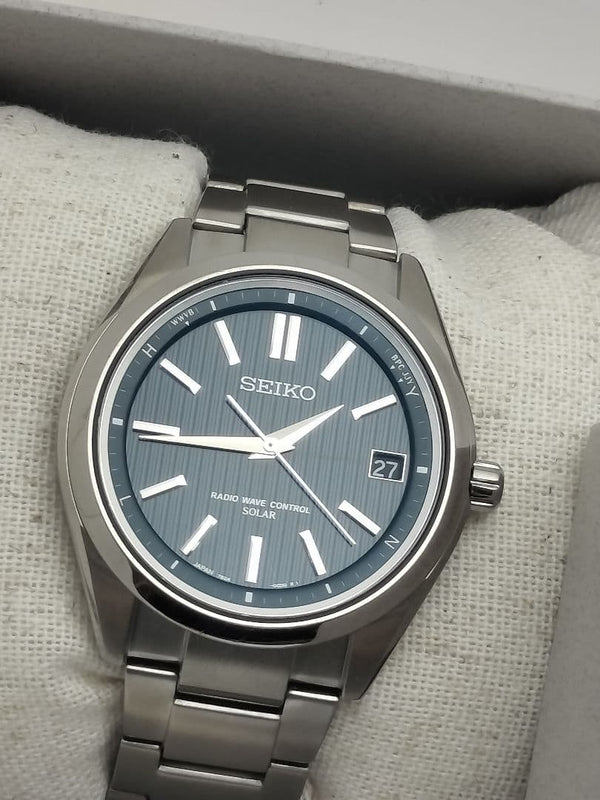 Seiko Brightz Sagz083 Mens Radio Solar Wristwatch Titanium Japanese Vintage