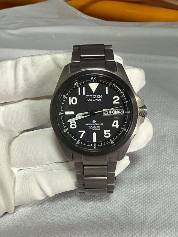 Citizen Promaster Land Pmd56-2952 Japanese Mens Wristwatch Eco-drive Titanium