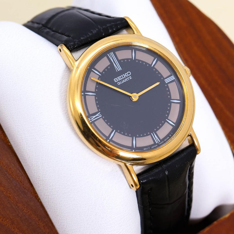 Working Seiko Wristwatch Round Roman Black Gold 3418 Japanese Vintage Quartz