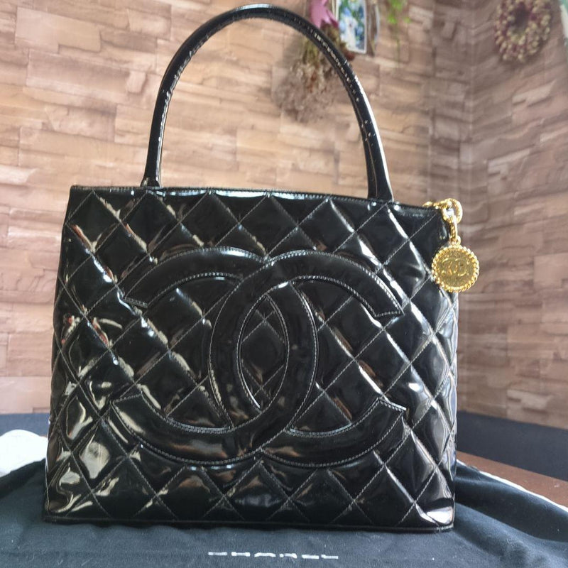Chanel Reissue Tote Bag Black Enamel Leather Handbag