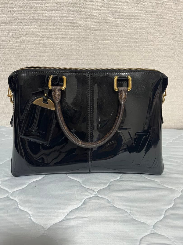 Louis Vuitton Handbag Black Patent Leather Gold Hardware Double Handles