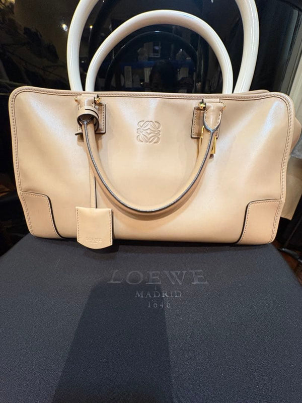 Loewe Amazona 36 Handbag Leather Beige Zippered Pocket
