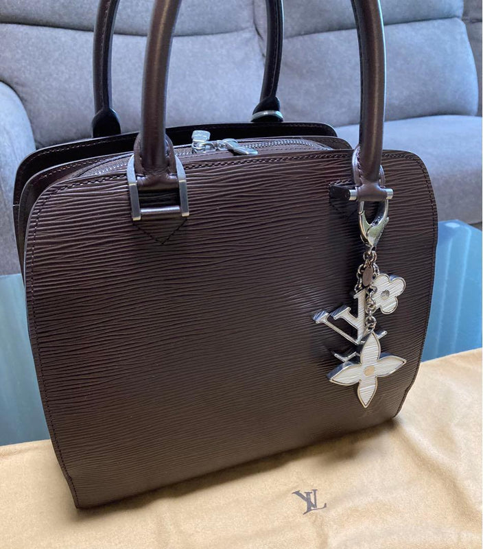 Louis Vuitton Pont Neuf M5205D Handbag Epi Leather Moka MI0042