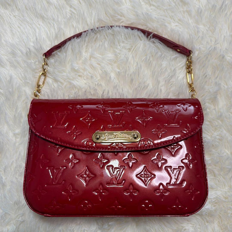 Louis Vuitton Vernis Rodeo Drive Shoulder Bag Handbag Enamel Red