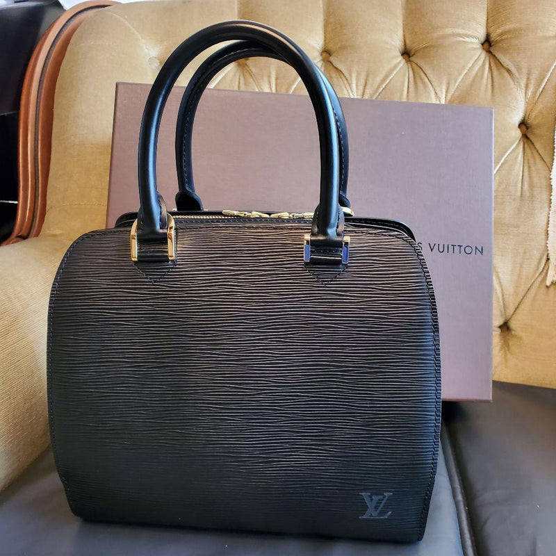 Louis Vuitton Epi Pont Neuf MI1008 Handbag Leather Shoulder Bag