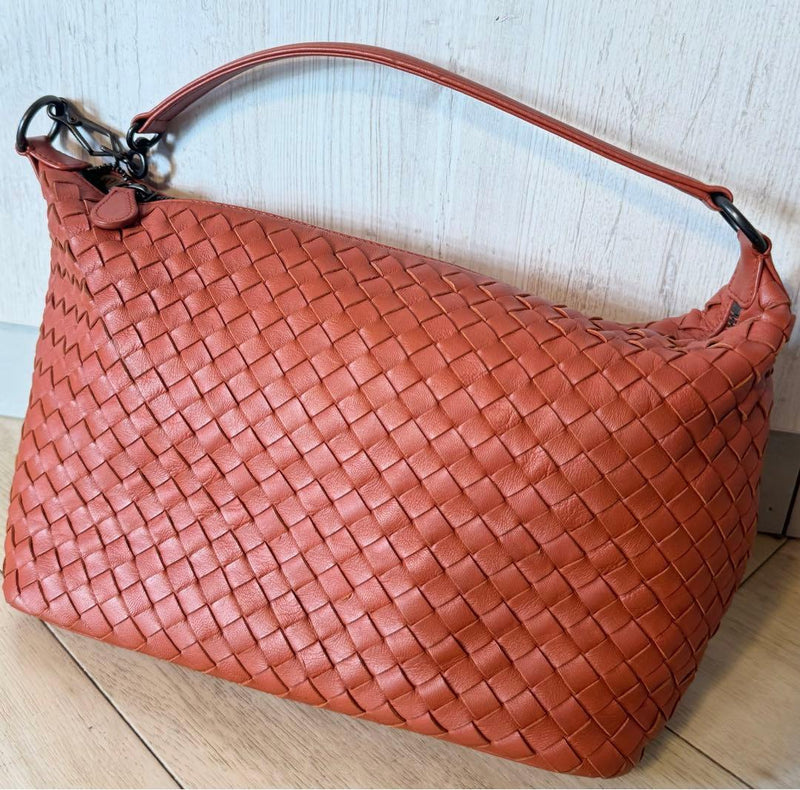Bottega Veneta Intrecciato Boston Shoulder Handbag Leather