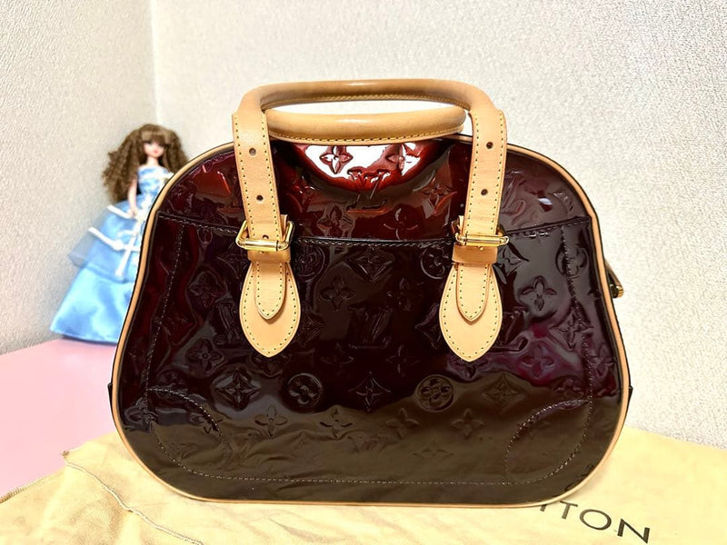 Louis Vuitton Vernis Summit Drive Handbag Amarante Leather Double Zipper