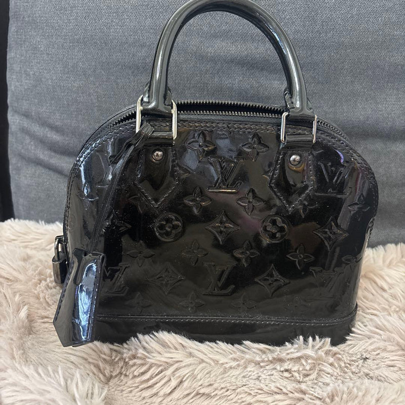 Louis Vuitton Handbag Patent Leather Black Silver Hardware Shoulder Strap