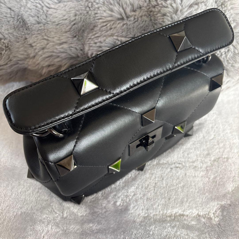 Valentino Roman Stud Shoulder Bag Leather Black Black Hardware