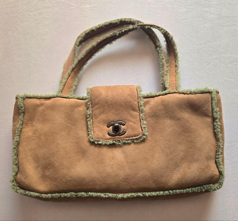 Chanel Shearling Turnlock Handbag Shoulder Bag Sheepskin Beige Emerald Green