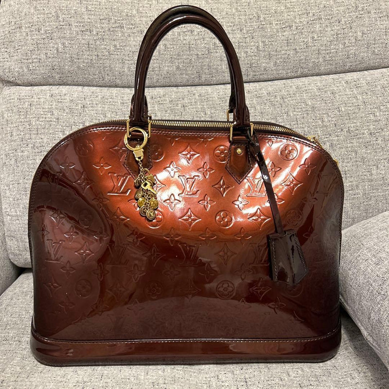 Vernis Handbag Reddish-purple Charm Attached