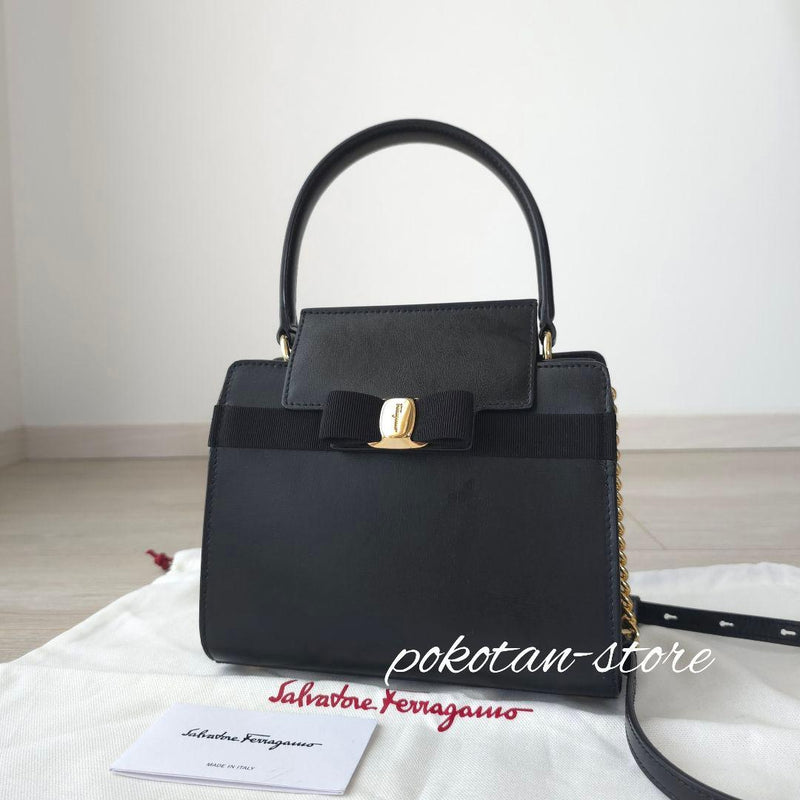 Salvatore Ferragamo Vara Bow 2-Way Handbag Calfskin Black Gold Hardware