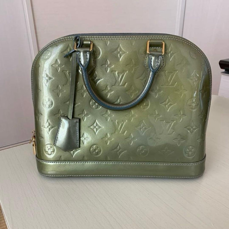Louis Vuitton Alma Handbag Vernis Patent Leather