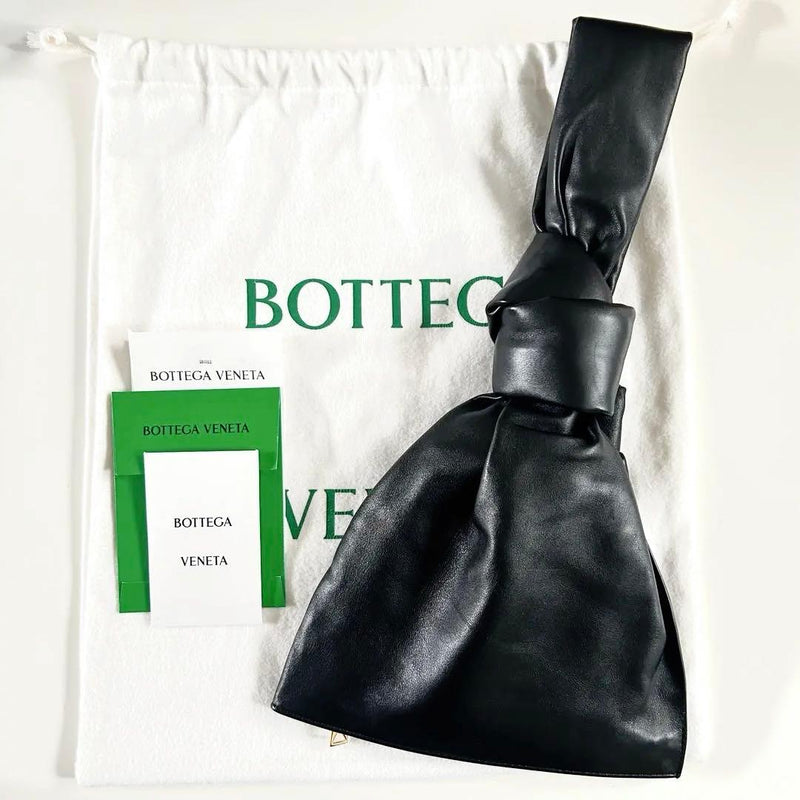 Bottega Veneta The Mini Twist Handbag Leather Black Gold Hardware