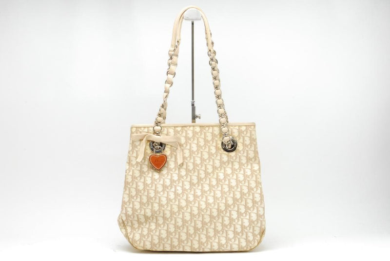 Dior Heart-shaped Lock Handbag Canvas Leather Chain Strap