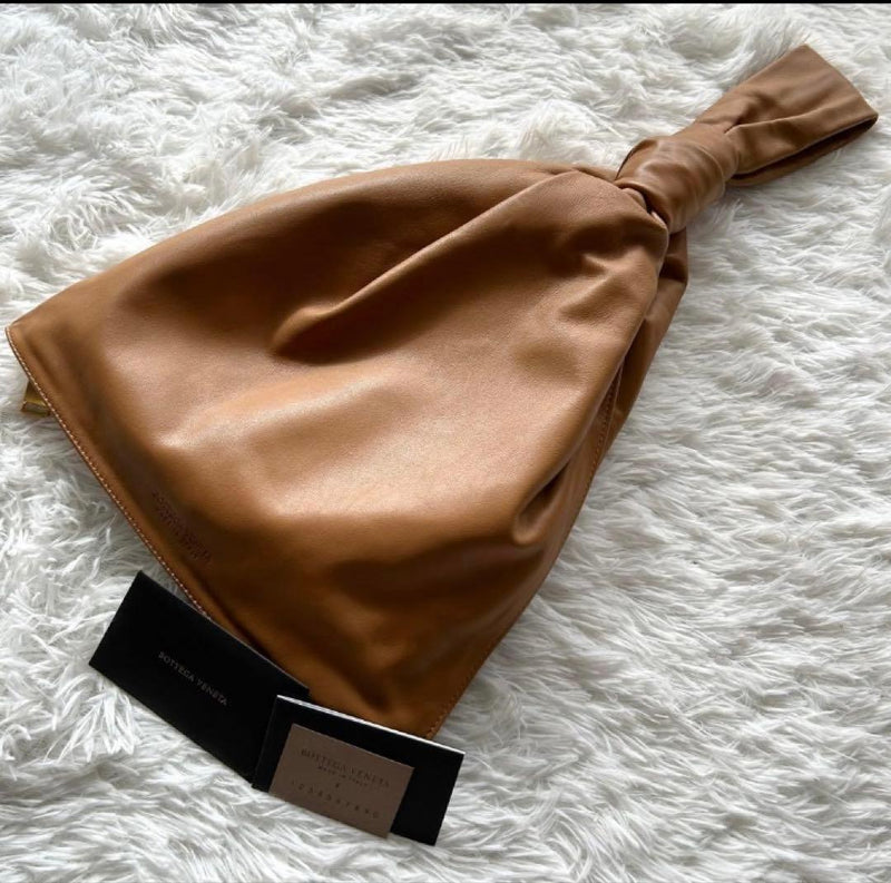 Bottega Veneta Twist Handbag Clutch Camel Calf Leather Gold Zipper